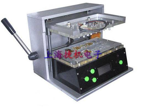 �ϓe��ʽ�ξ߽ṹ